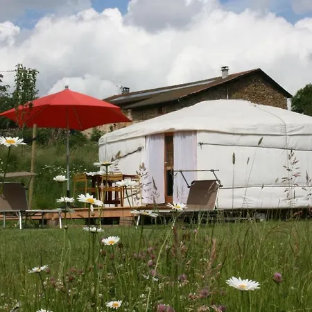 Yourtes En Terrasse * Bonneval (Haute-Loire)